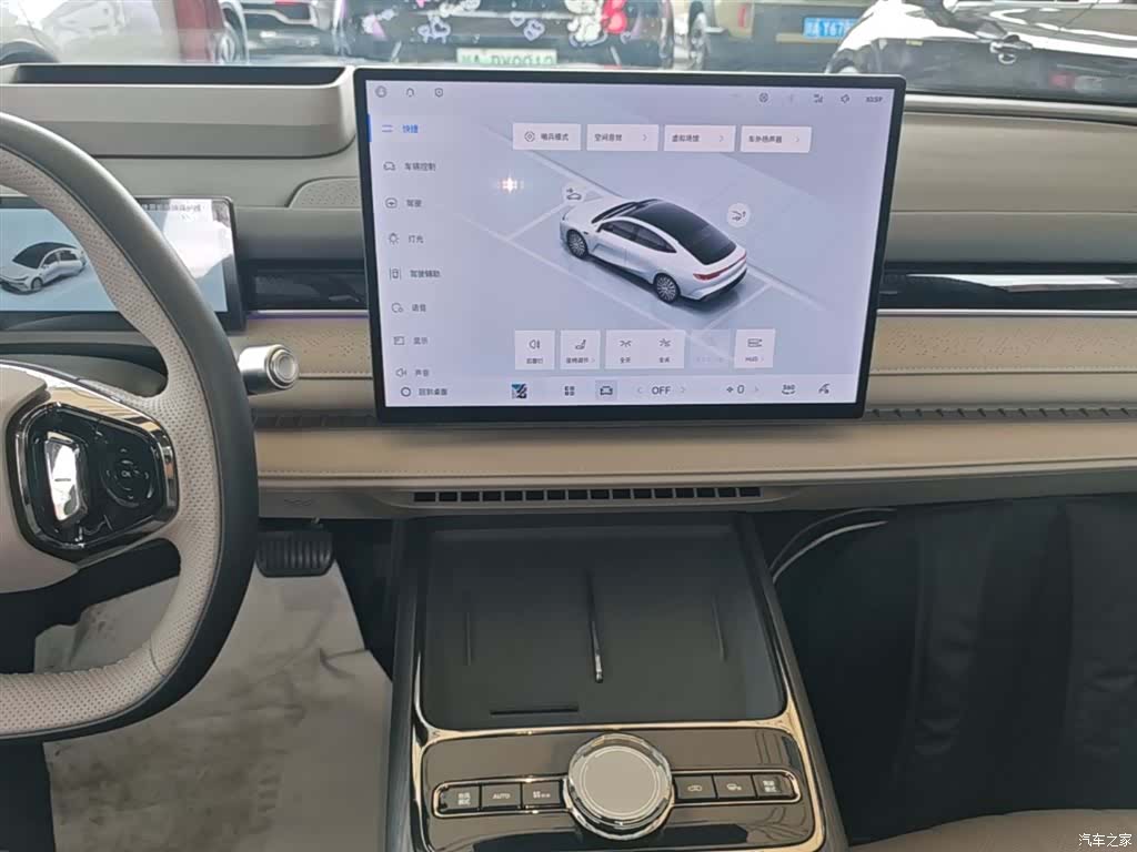 Geely 8, 2025 13