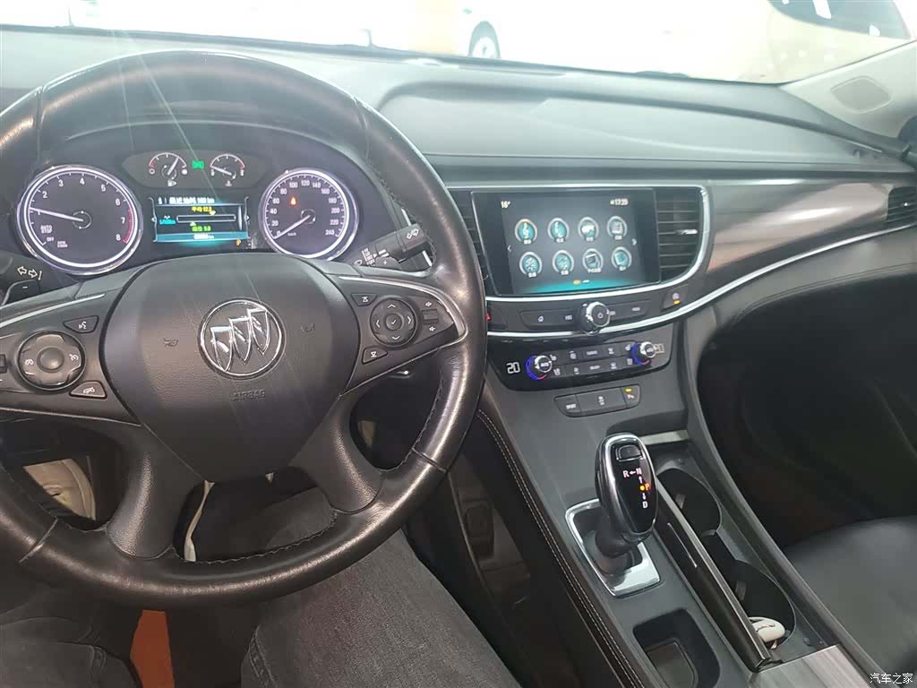 Buick LaCrosse, 2019 10