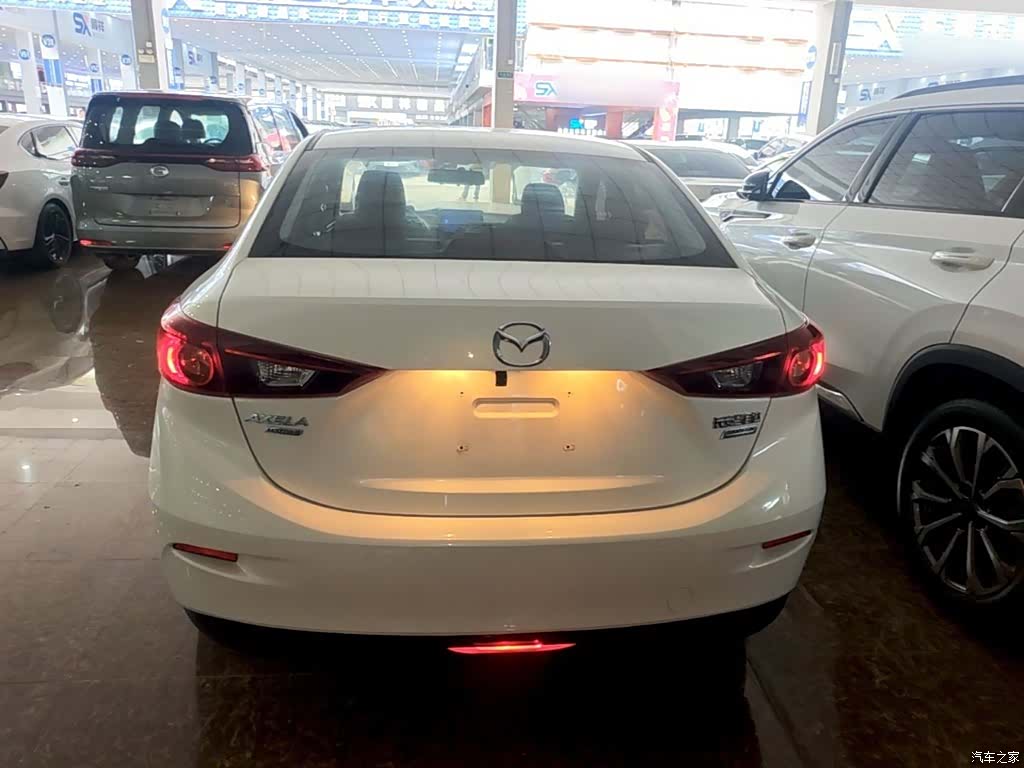 Mazda Mazda3, 2018 6