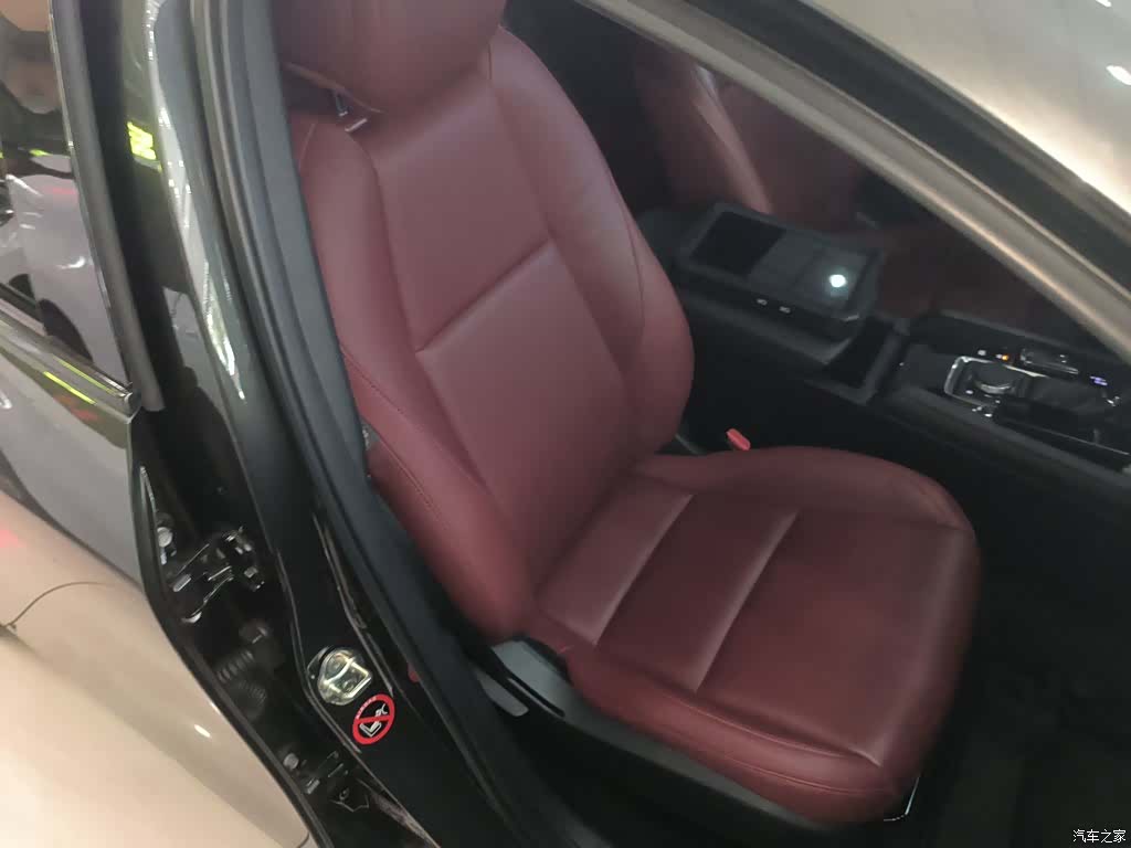Mazda Mazda3, 2023 25