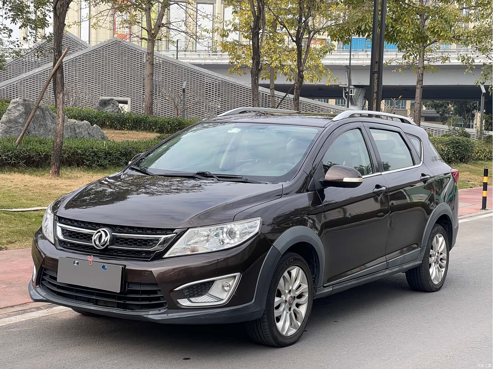 DongFeng AX3, 2016 1