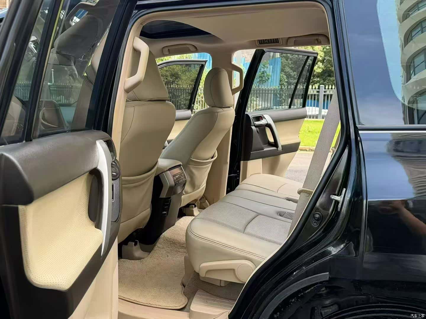 Toyota Prado, 2011 все фото