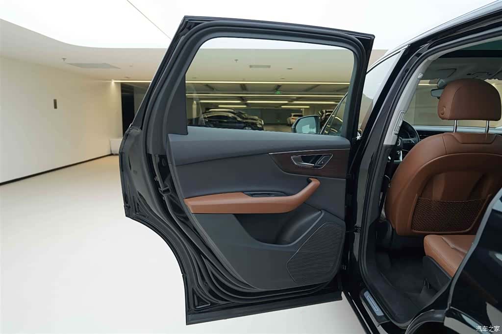 Audi Q7, 2021 17