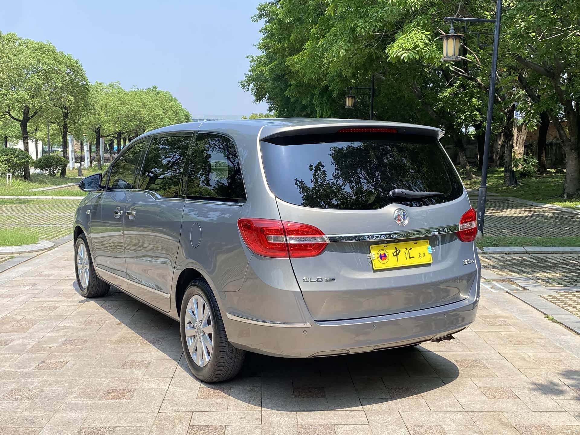 Buick GL8, 2019 7