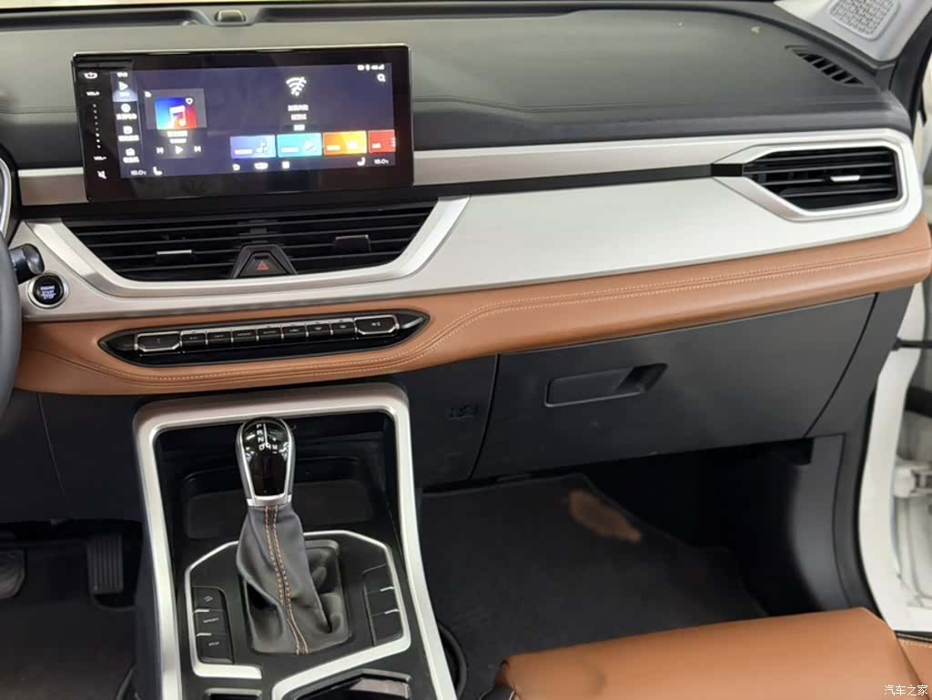 Geely X6, 2020 17