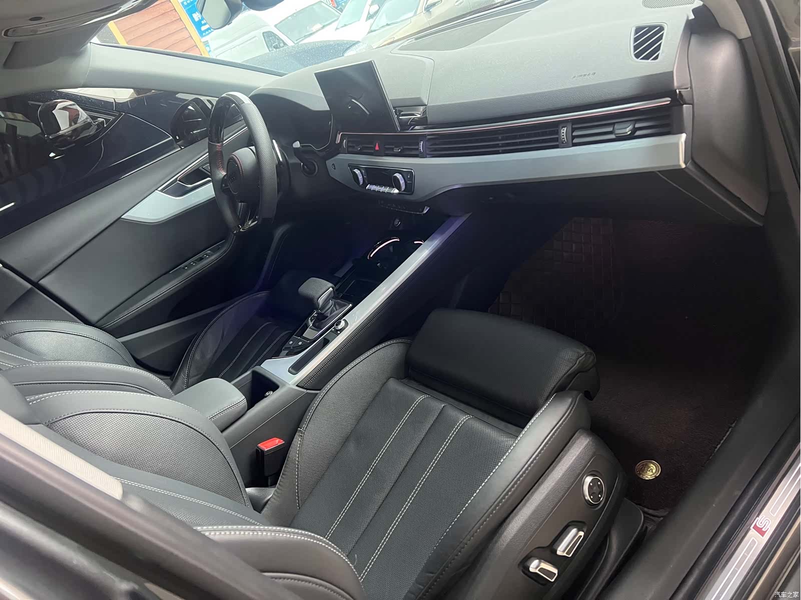 Audi A4L, 2022 4