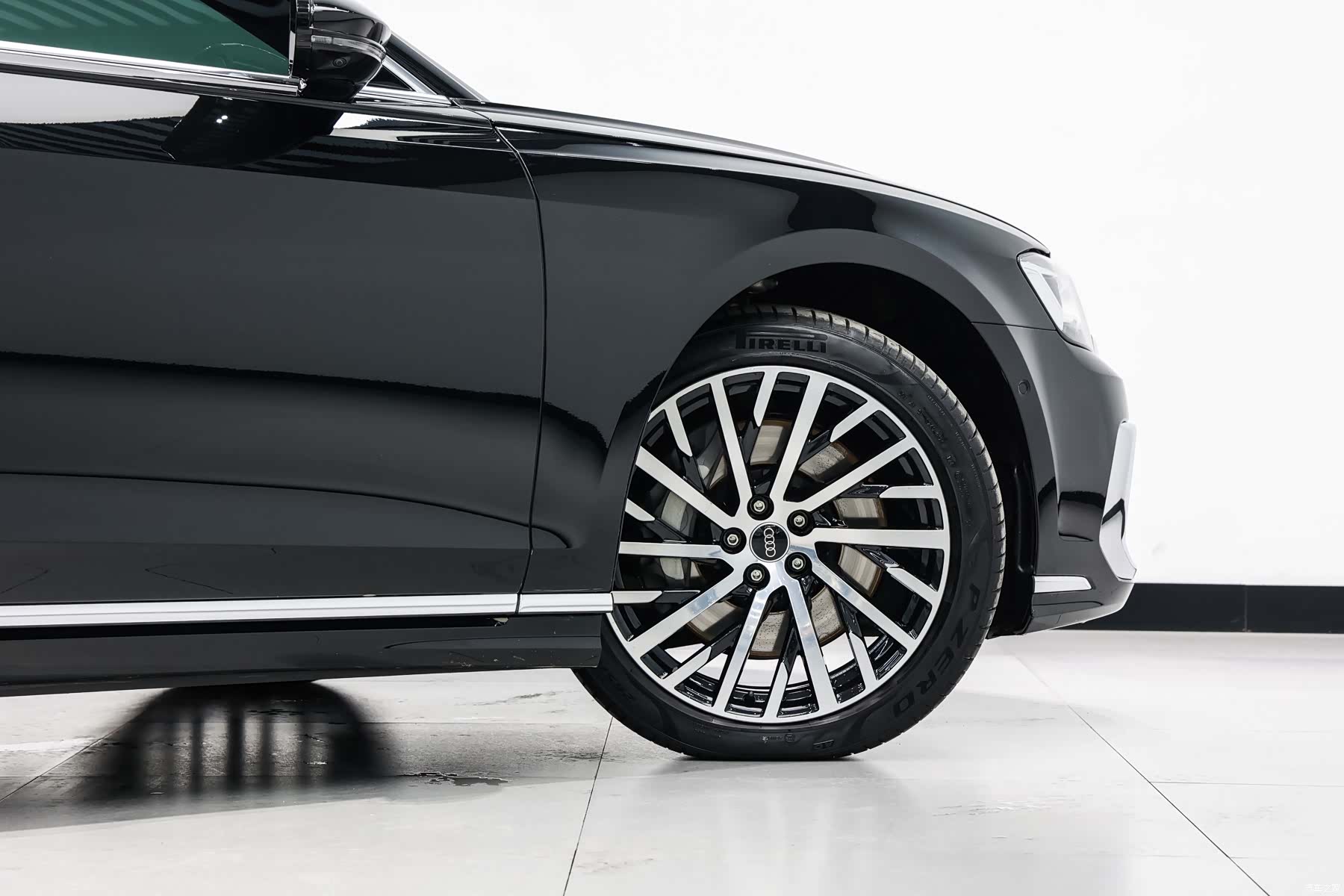 Audi A8L, 2025 24