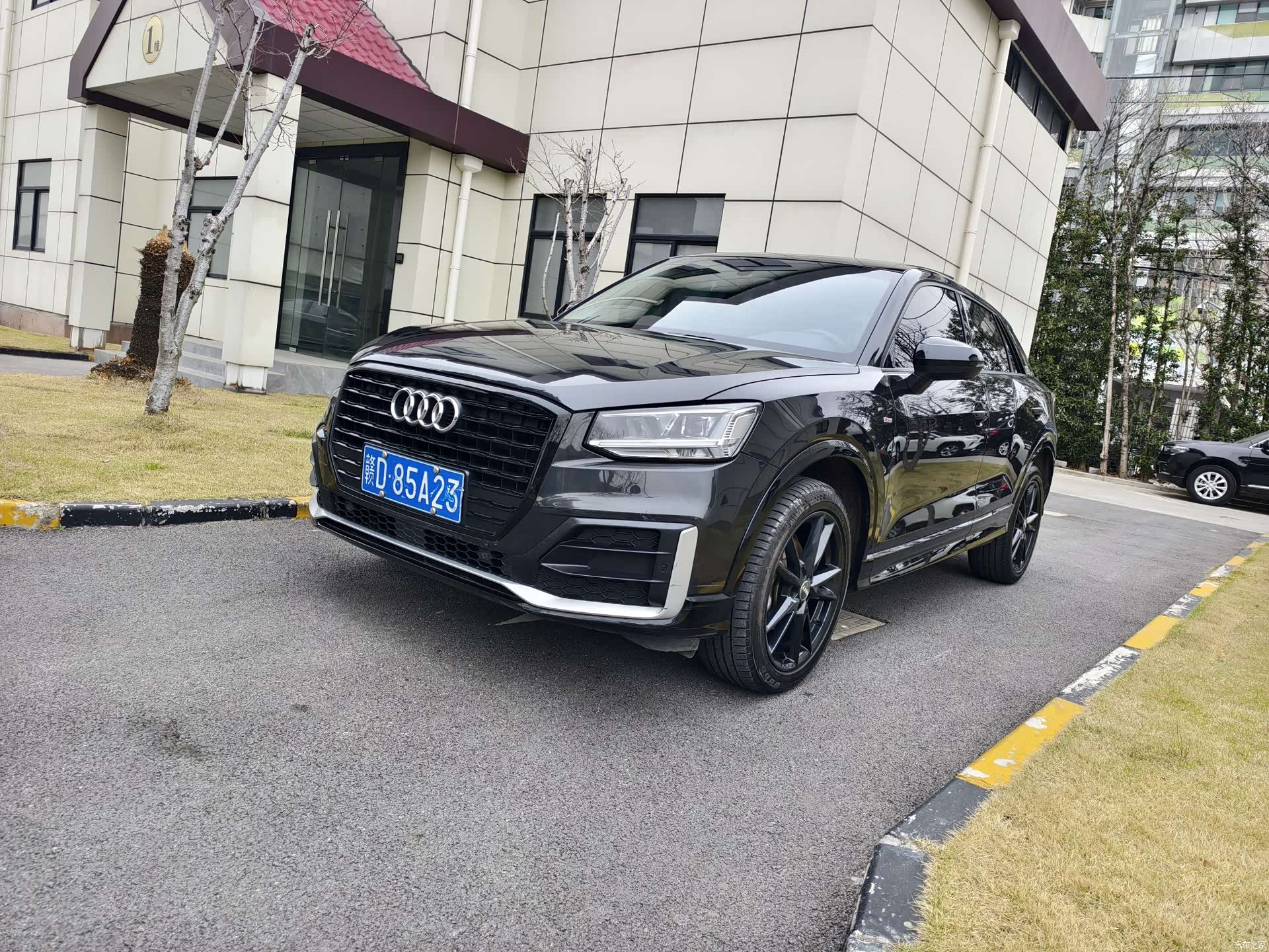 Audi Q2L, 2021 1