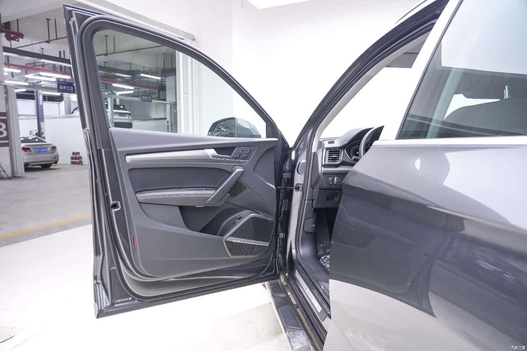 Audi Q5L, 2023 13