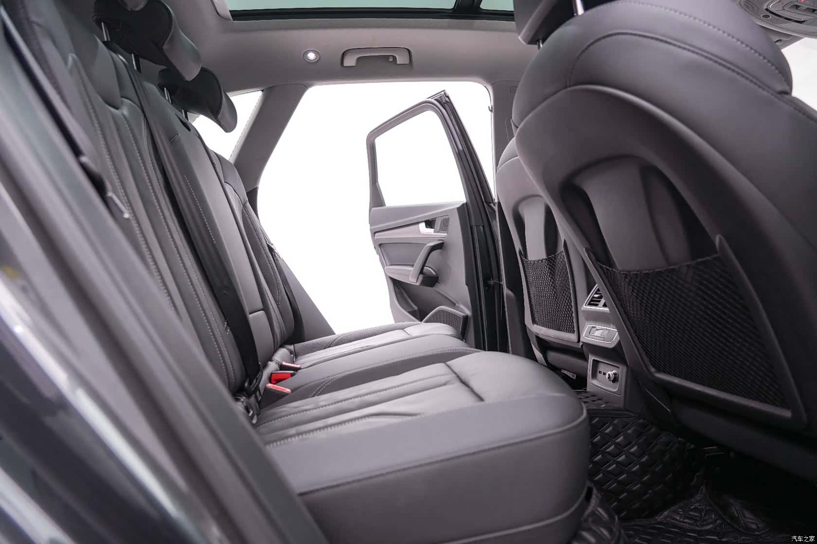 Audi Q5L, 2023 25