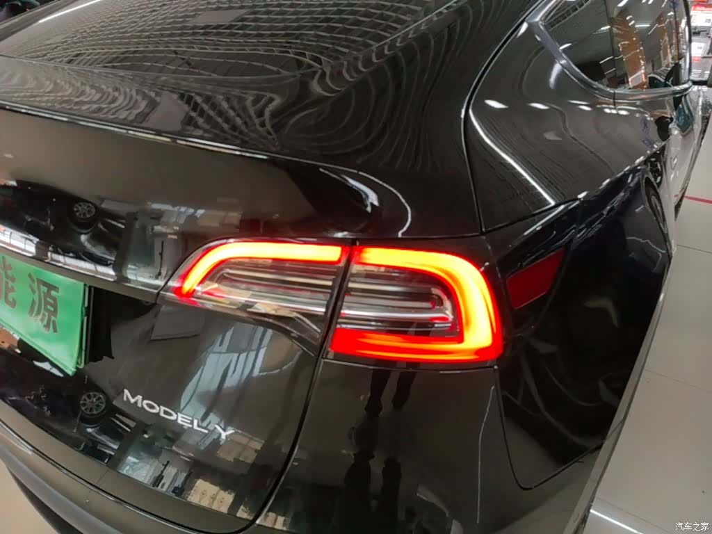 Tesla Model Y, 2021 8