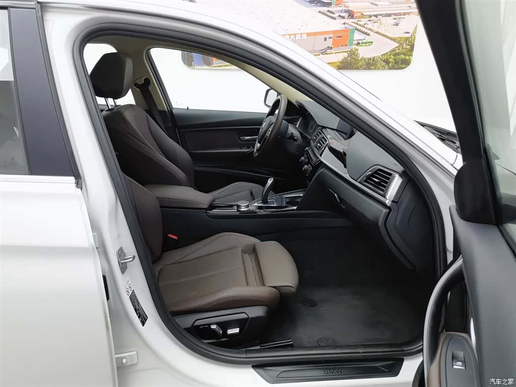 BMW 3 Series, 2019 23