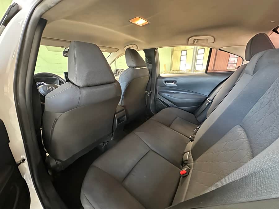 Toyota Corolla 2022, фото 9