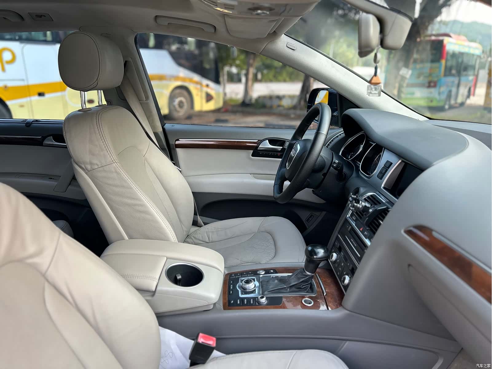 Audi Q7, 2011 38