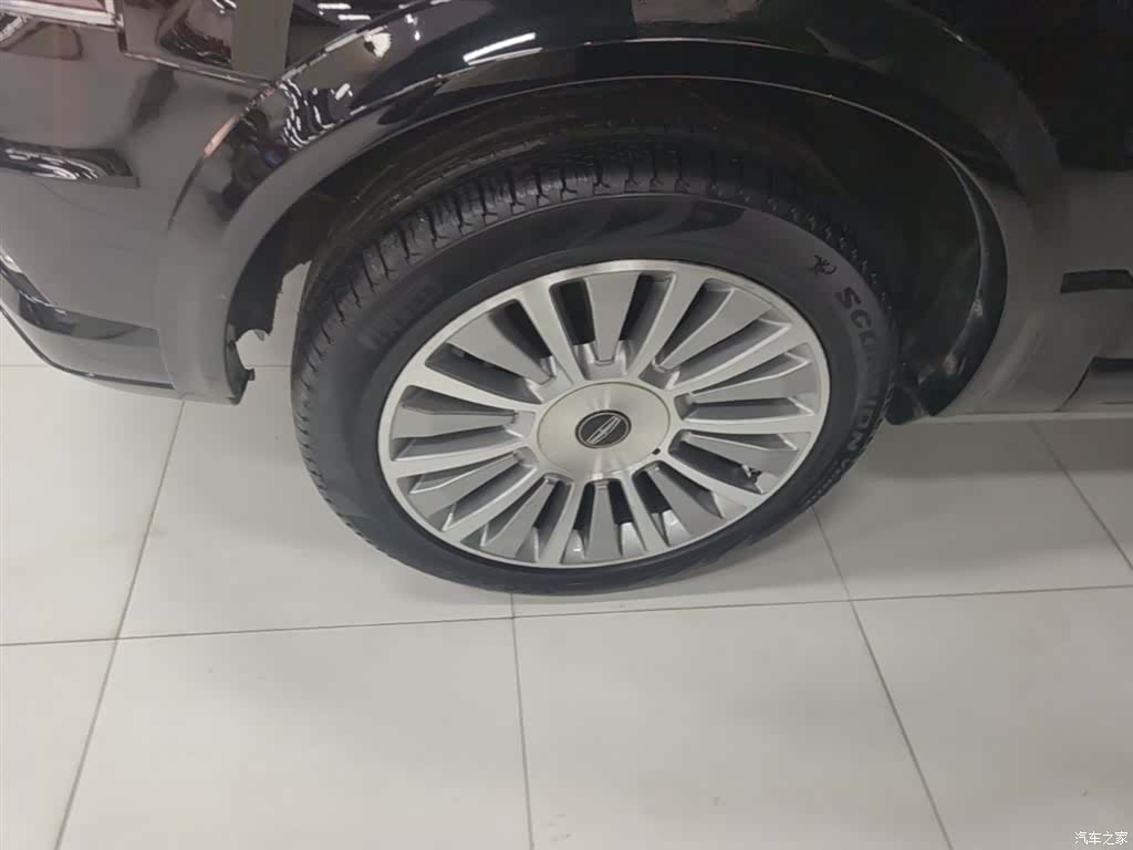 Lincoln Navigator, 2016 23
