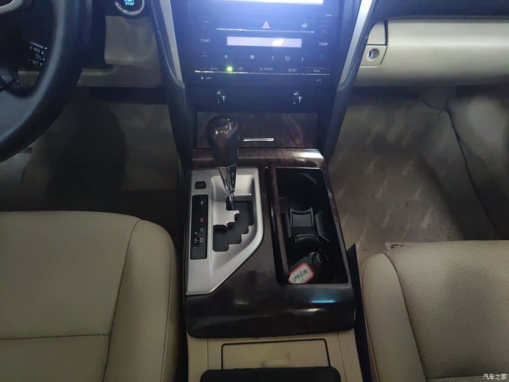 Toyota Camry, 2016 10