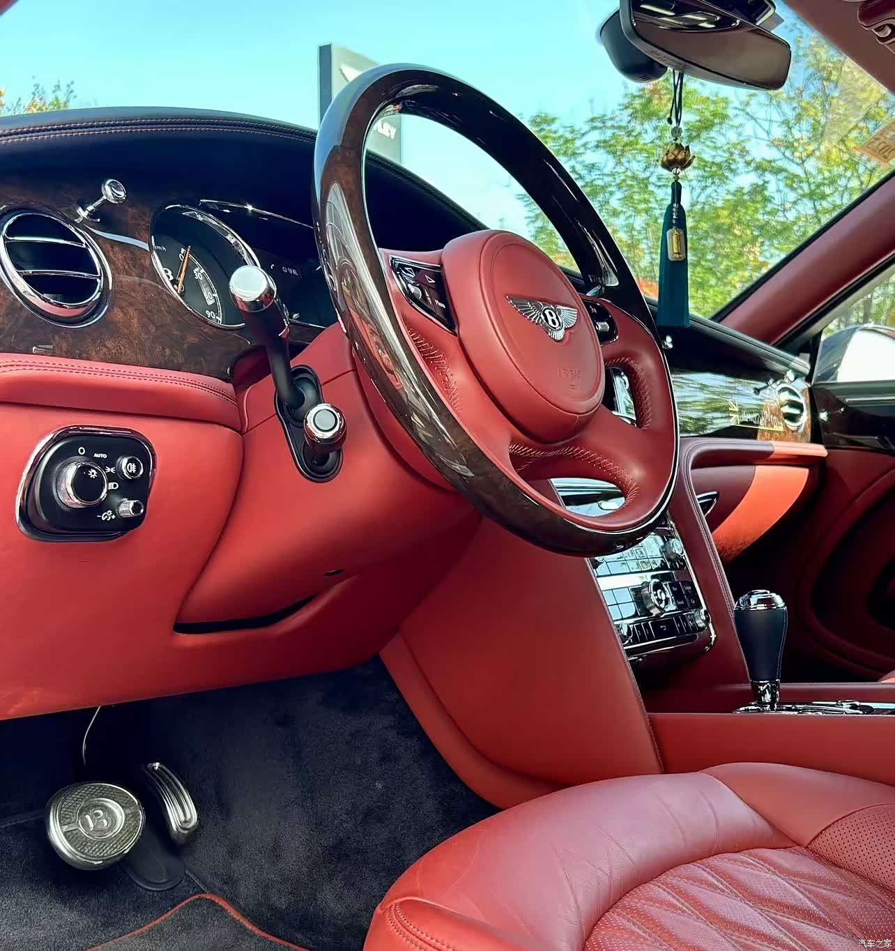 Bentley Mulsanne, 2019 12