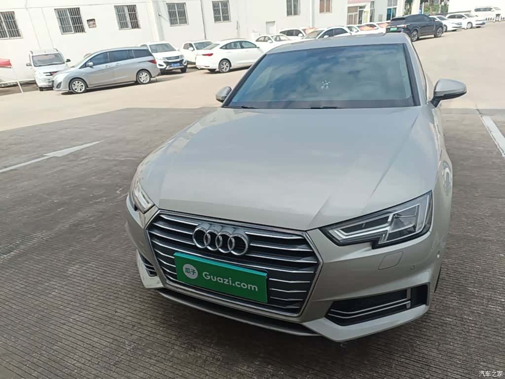 Audi A4L, 2019 3