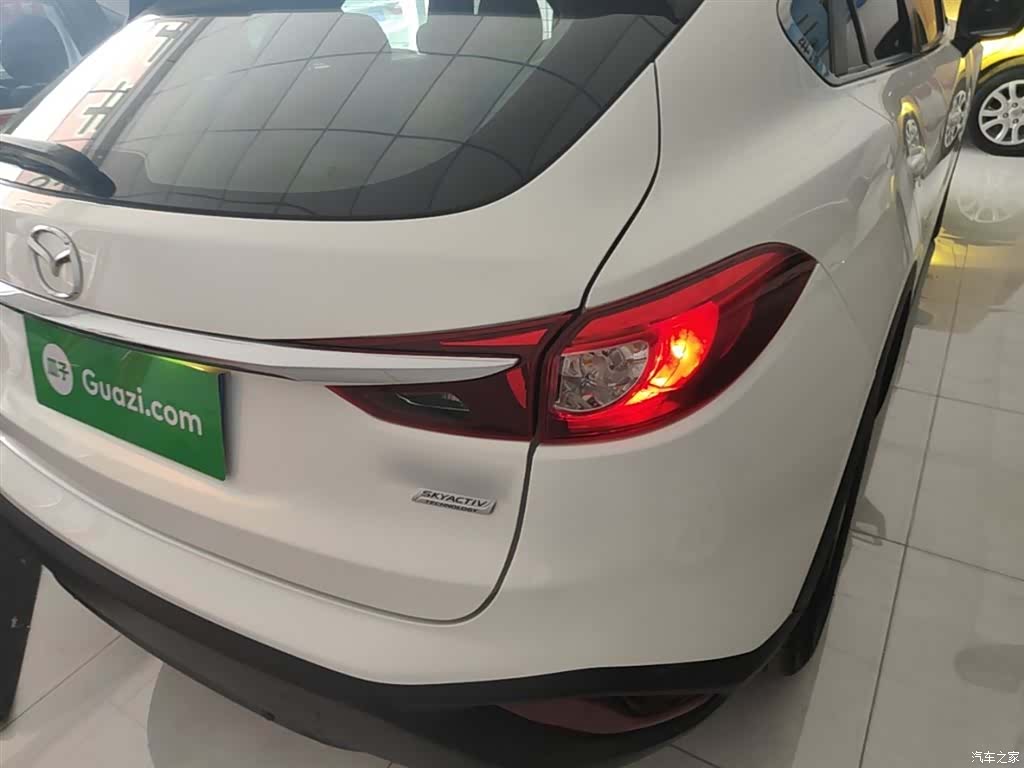 Mazda CX-4, 2019 8