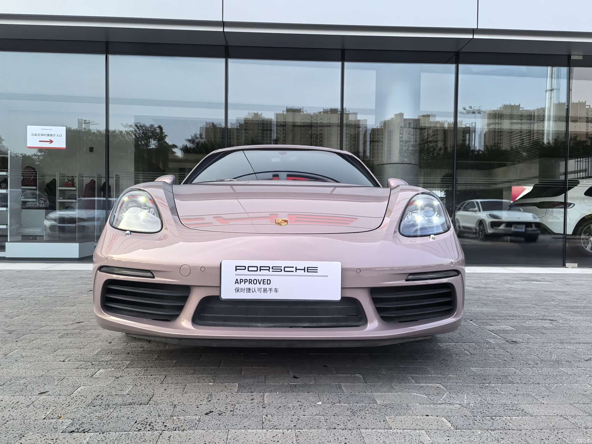 Porsche Cayman, 2023 все фото
