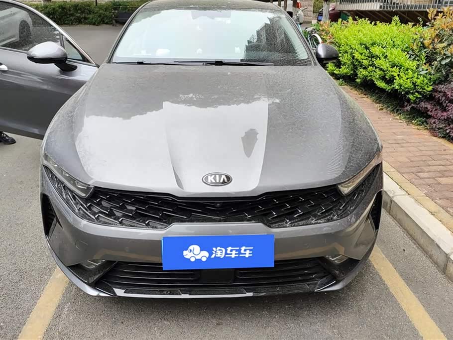 Kia K5 Kia K5
