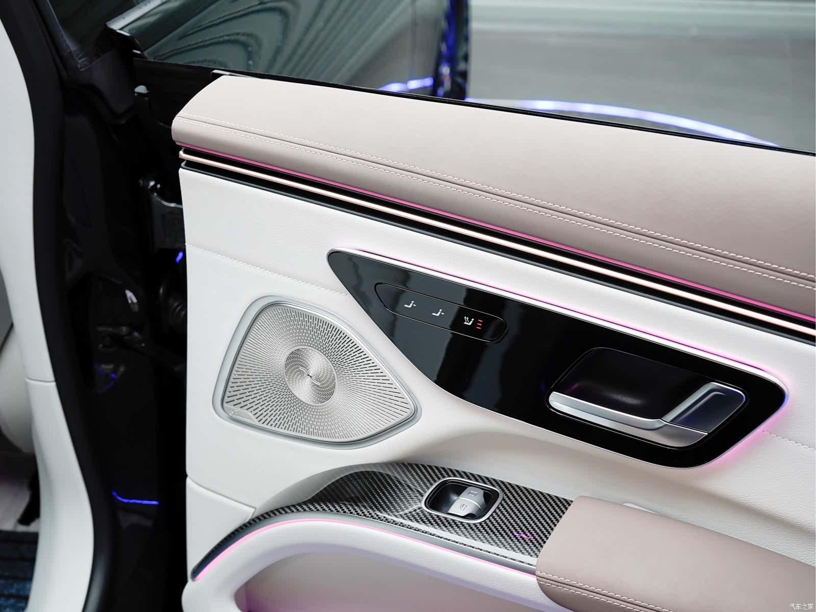 Mercedes-Benz EQS, 2025 15