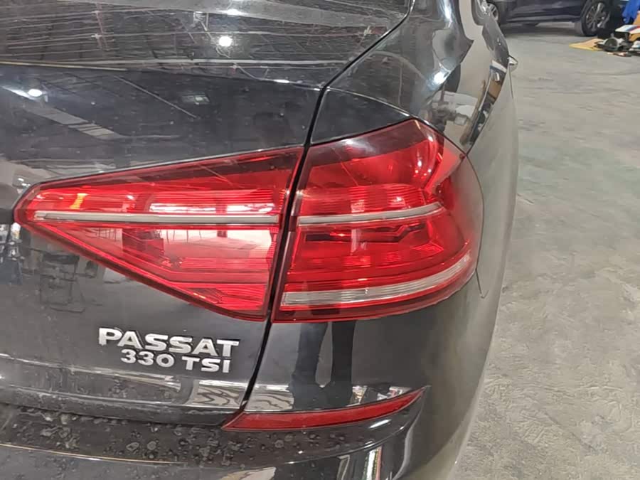 Volkswagen Passat 2017, фото 8
