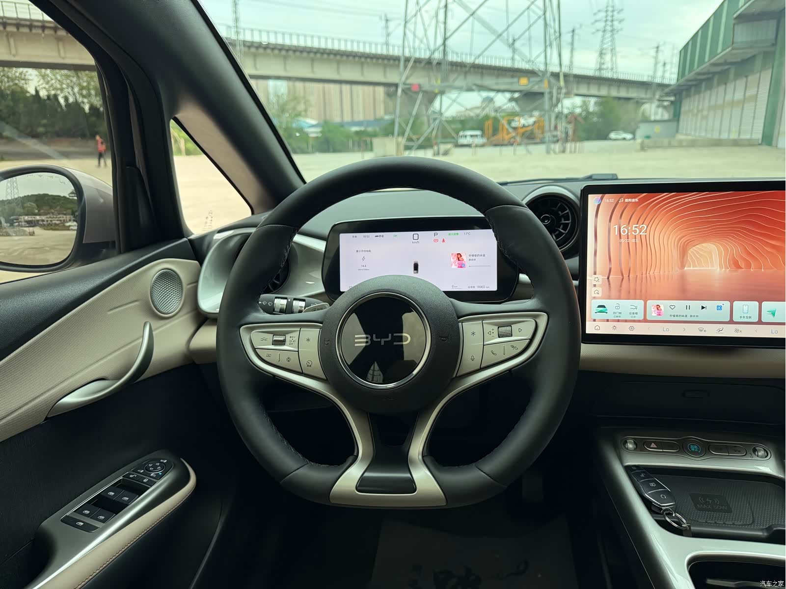 BYD Dolphin, 2025 11
