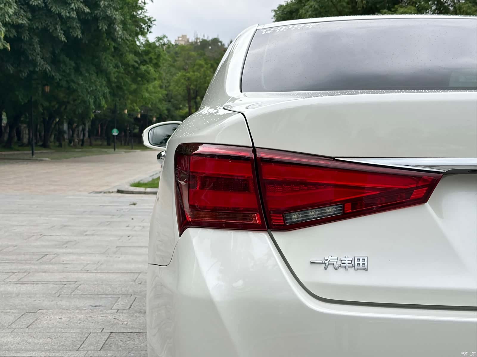 Toyota Crown, 2017 12
