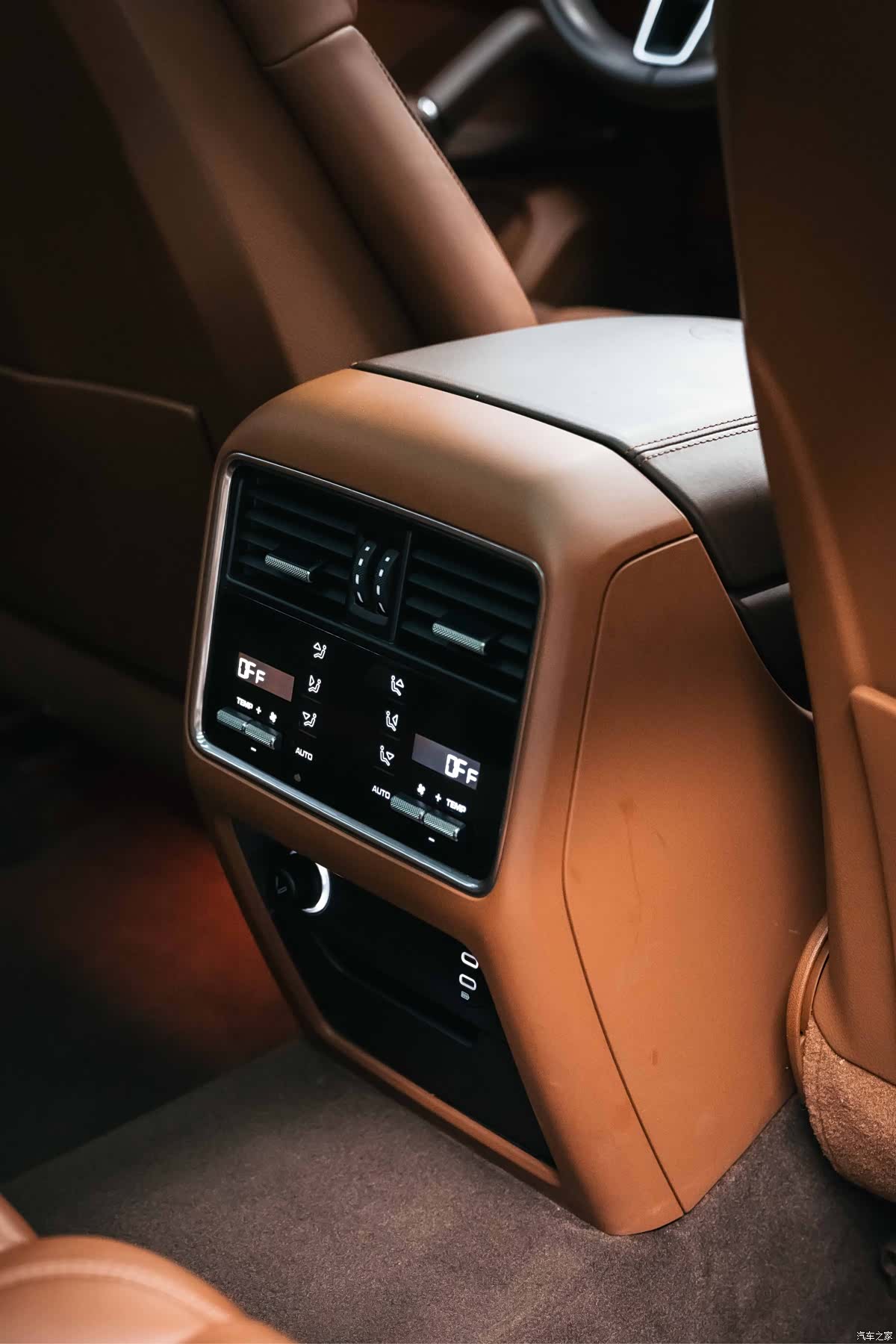 Porsche Cayenne, 2023 19