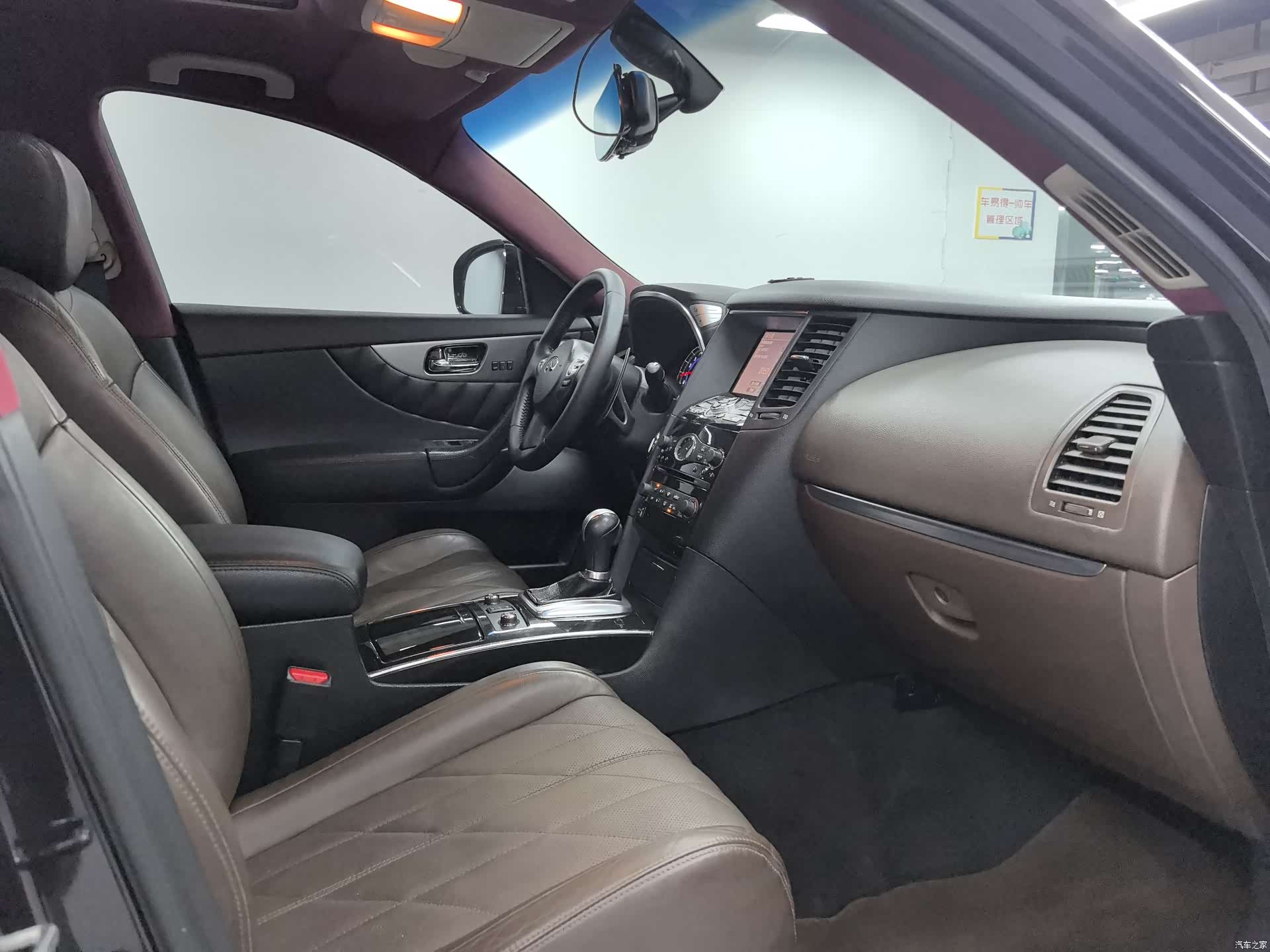 Infiniti FX35, 2012 все фото
