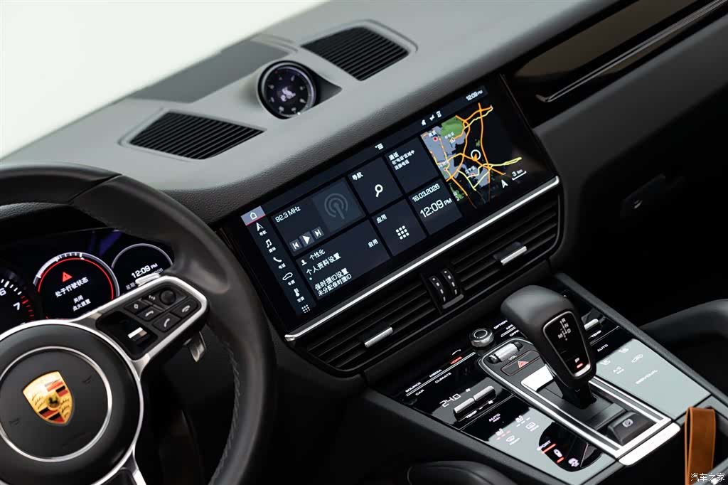 Porsche Cayenne, 2018 13