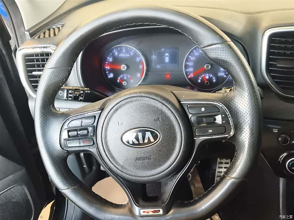 Kia KX5, 2016 7