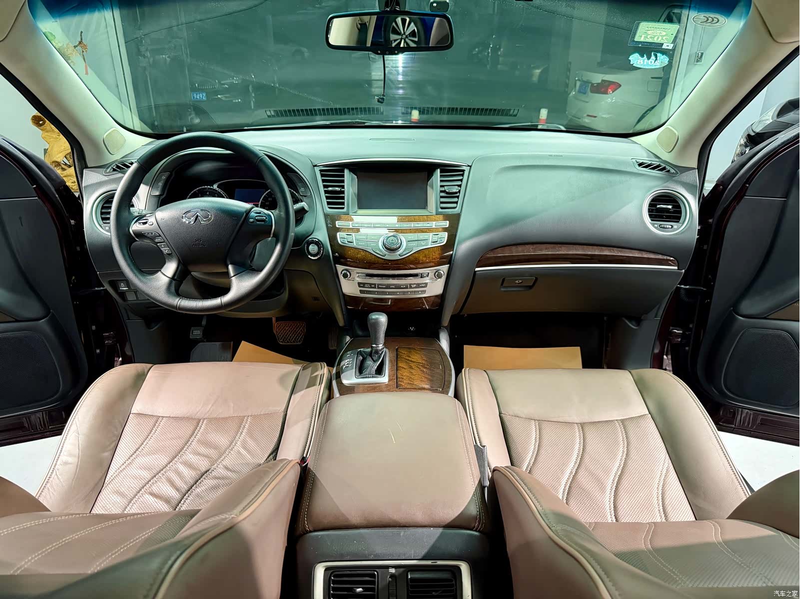 Infiniti JX35, 2014 16
