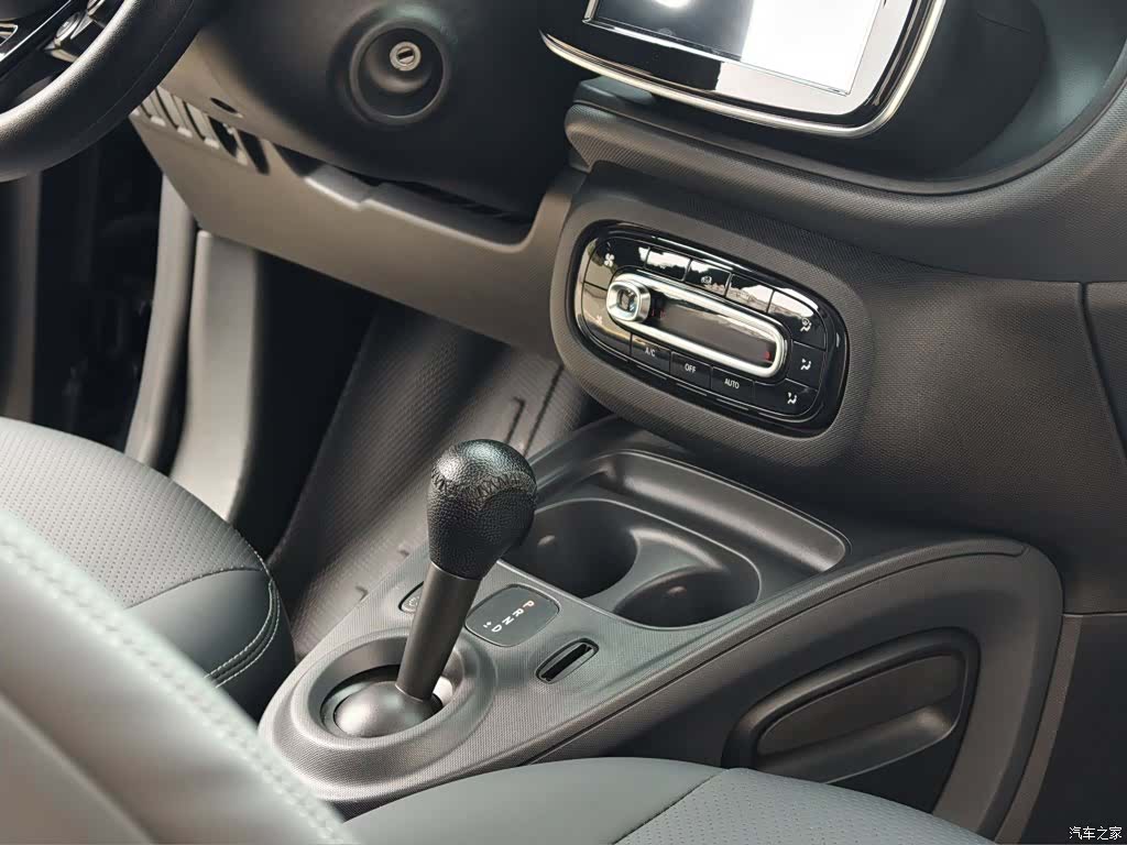 Smart Fortwo, 2017 19