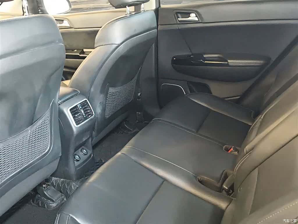 Kia KX5, 2016 13