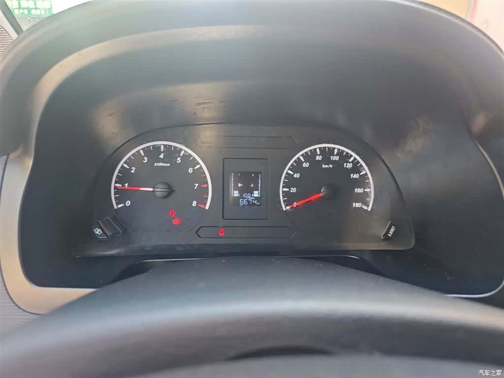 DongFeng M5, 2025 12