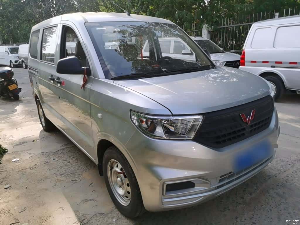 Wuling Hongguang, 2024 4