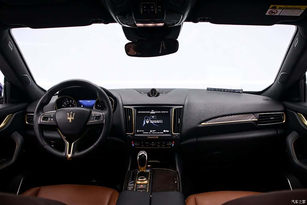 Maserati Levante, 2018 все фото