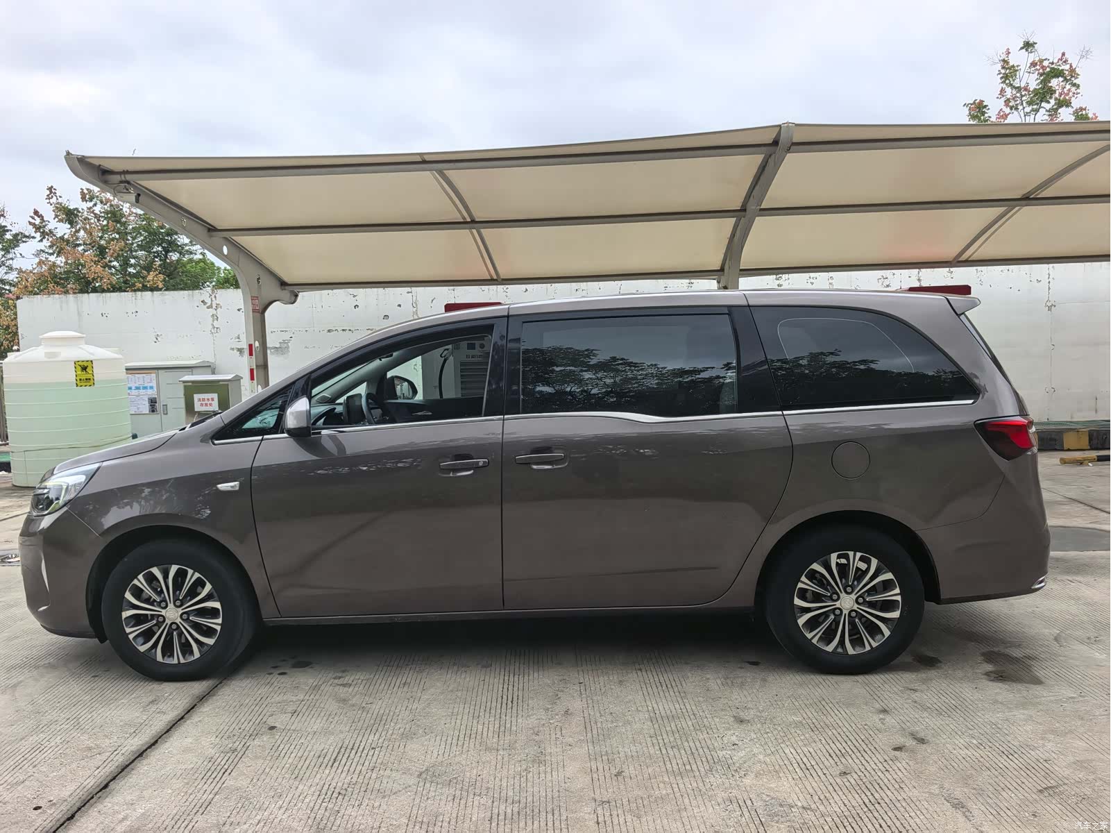 Buick GL8, 2022 8