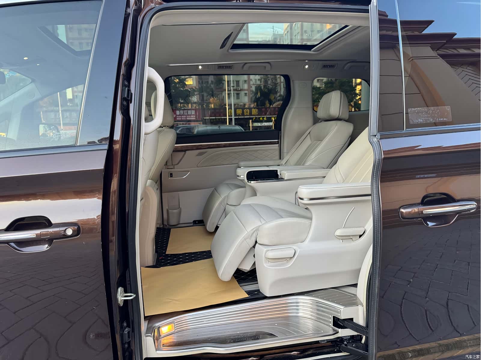 Trumpchi M8, 2019 9