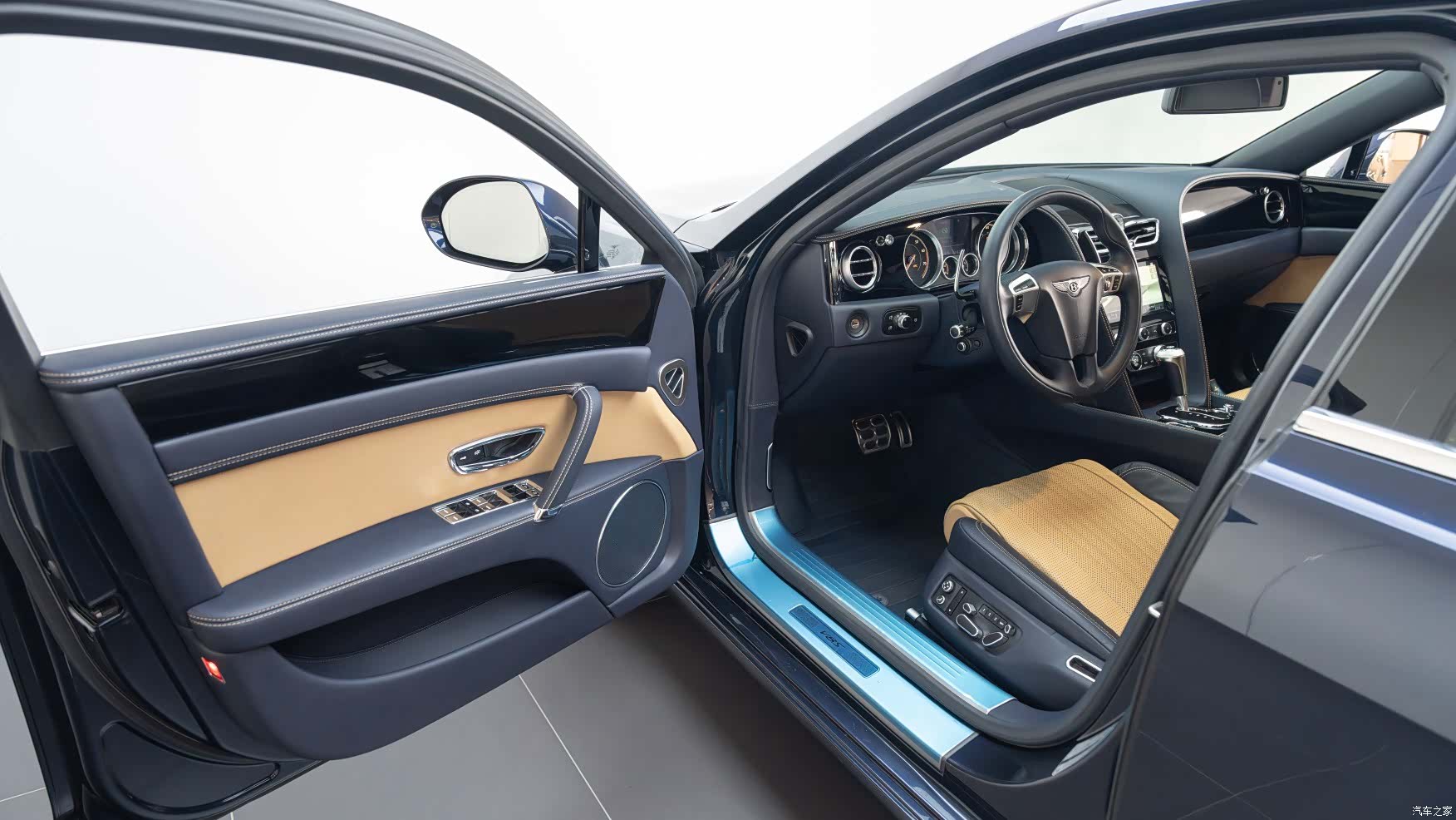 Bentley Flying Spur, 2017 9