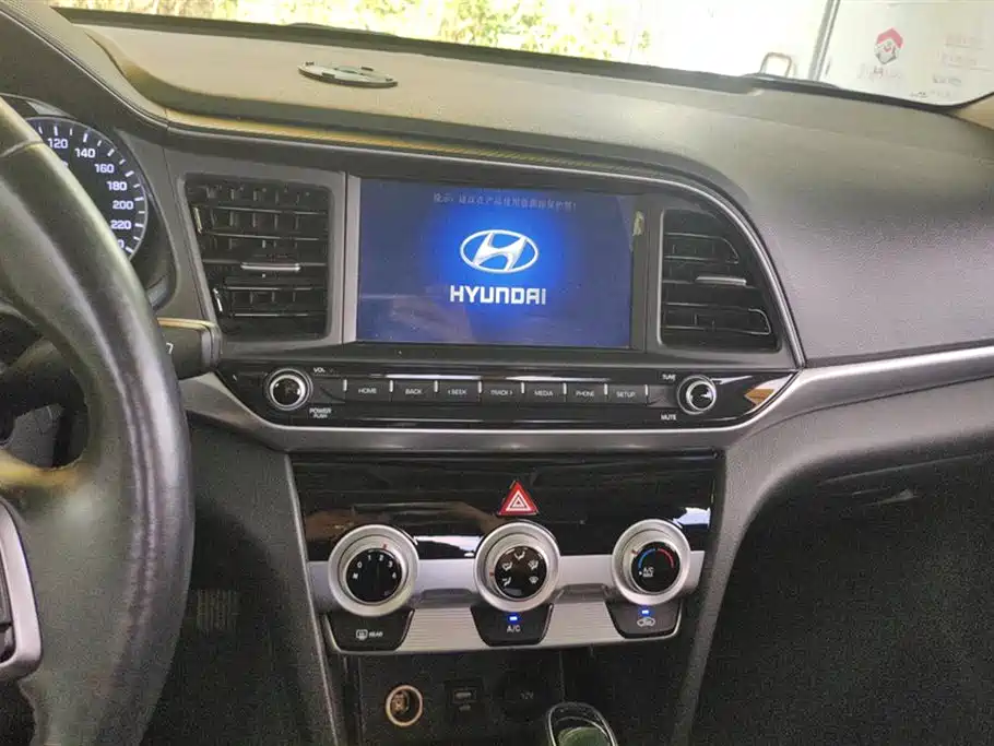 Hyundai Lead