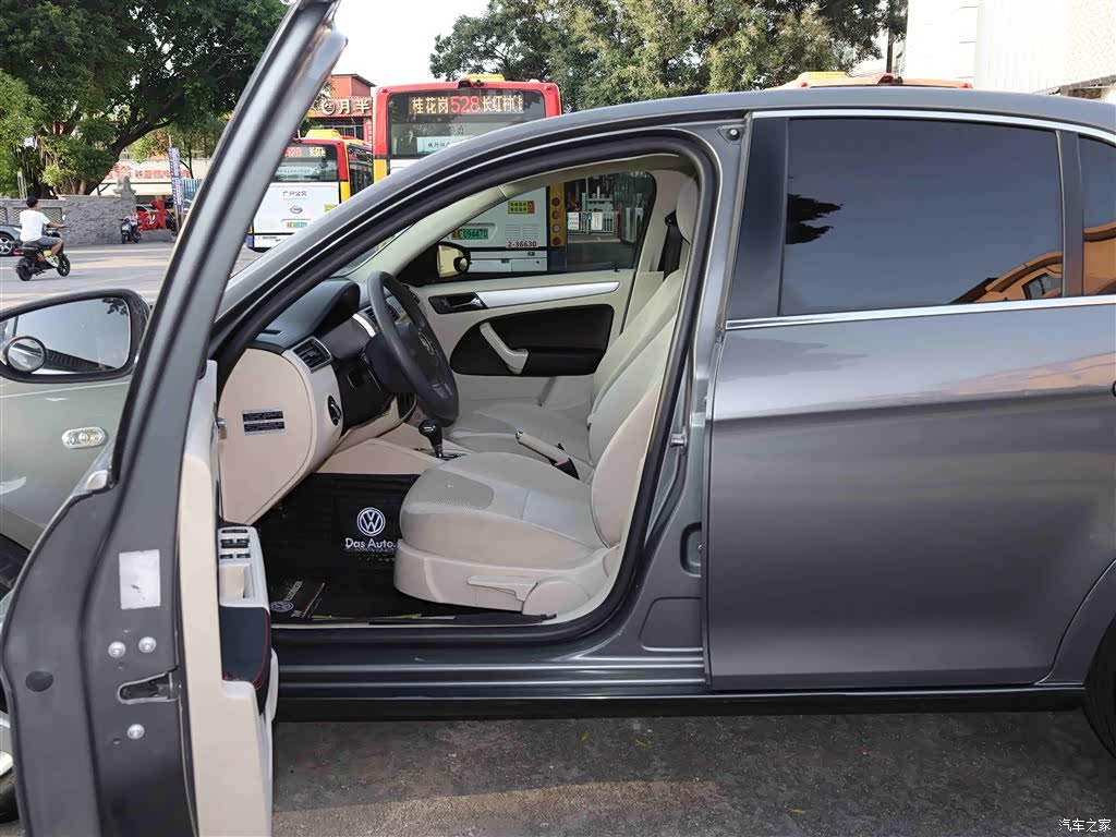 Volkswagen Bora, 2012 15