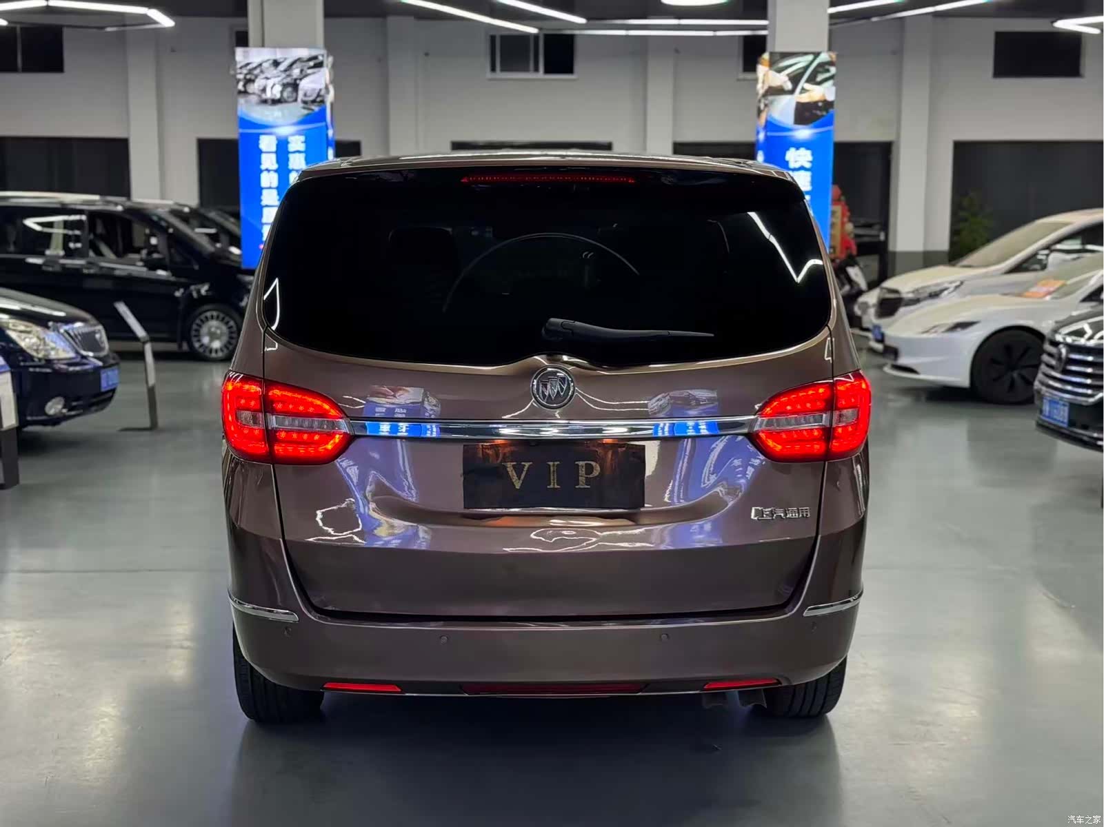 Buick GL8, 2020 18