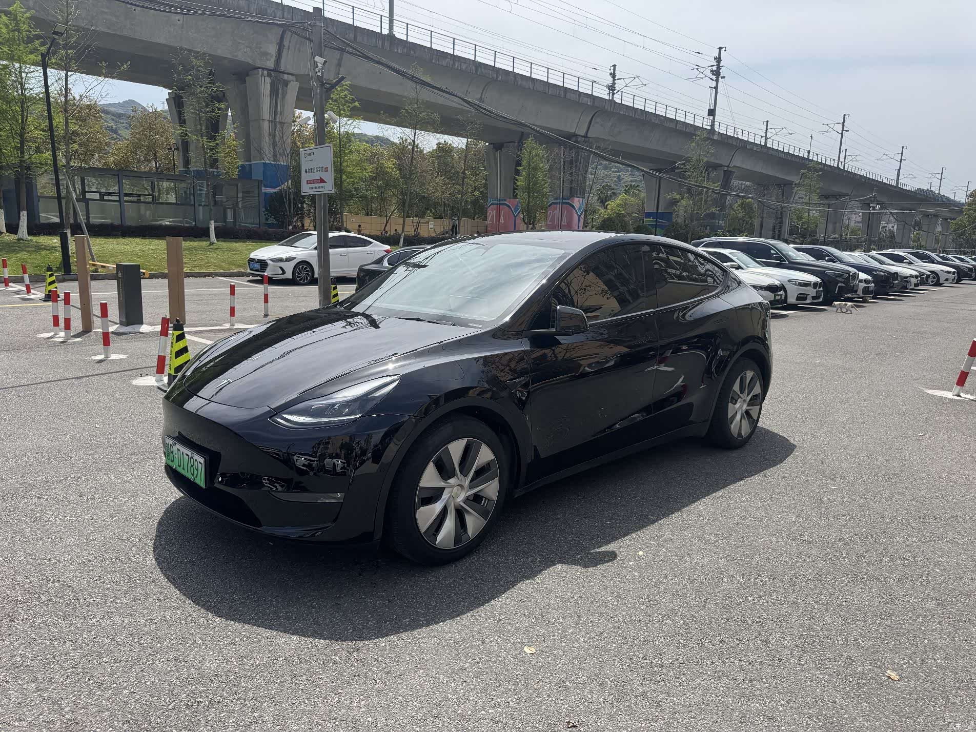 Tesla Model Y, 2021 2