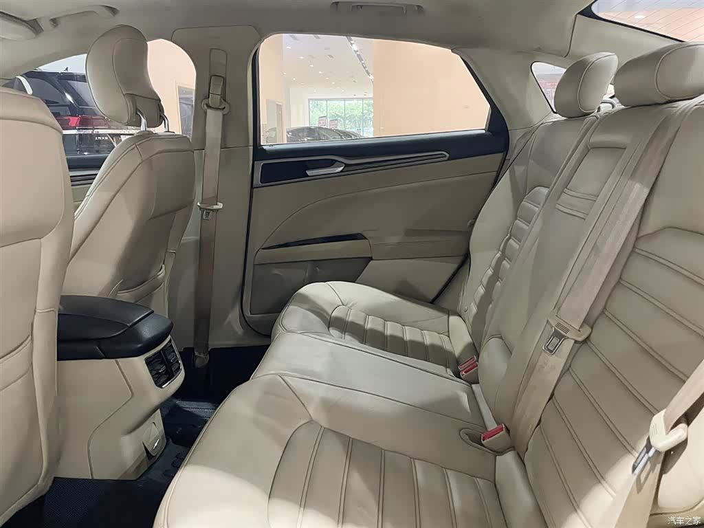 Ford Mondeo, 2014 8