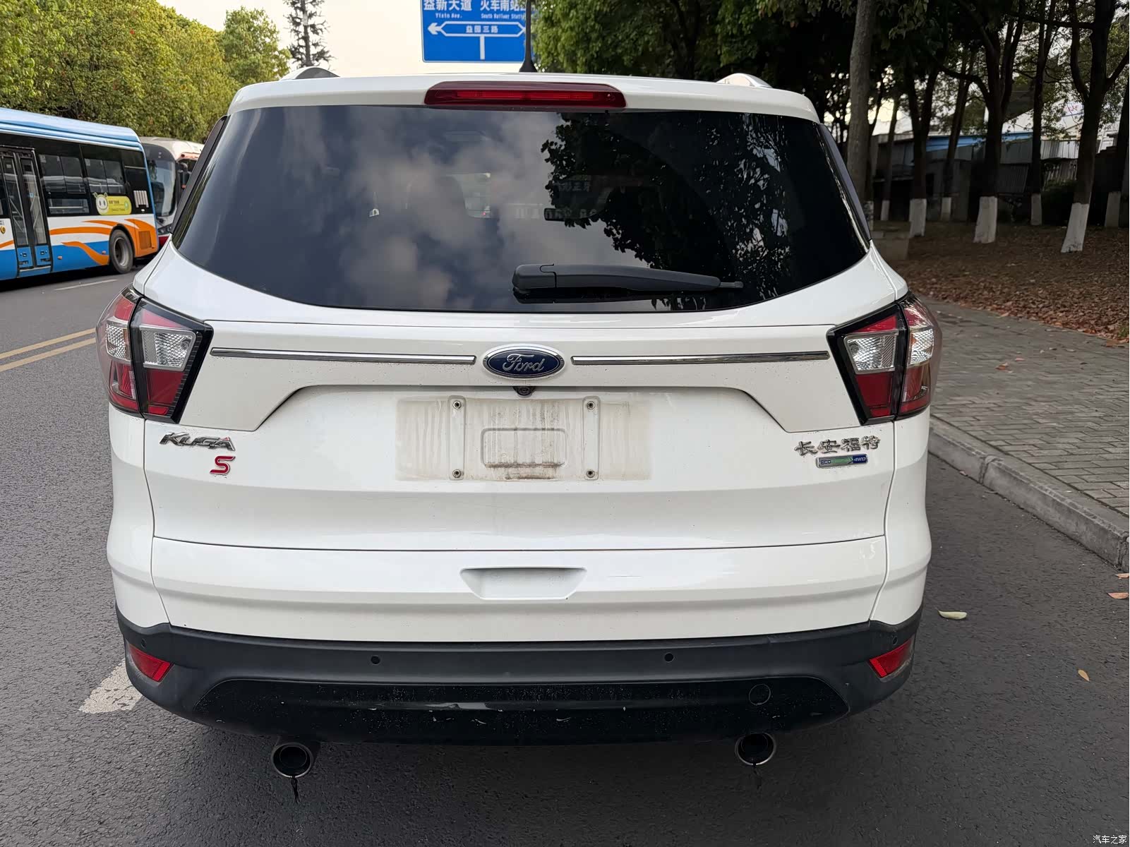 Ford Kuga, 2017 6