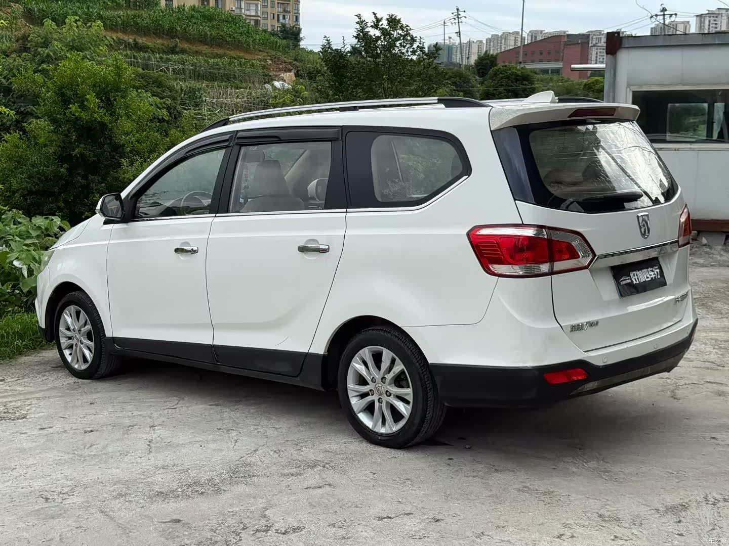 Wuling 730, 2015 7