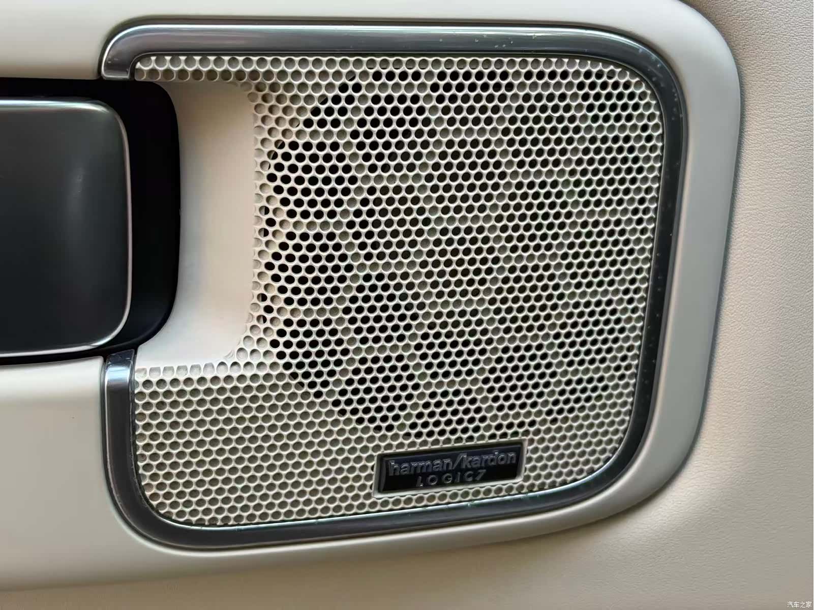 Land Rover Range Rover, 2011 25